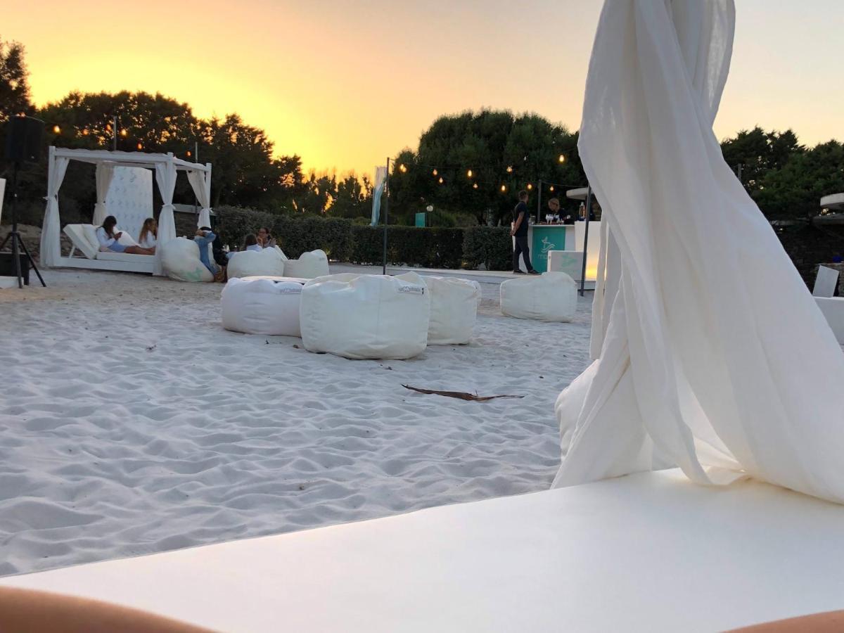Готель Club Esse Roccaruja Стінтіно Екстер'єр фото
